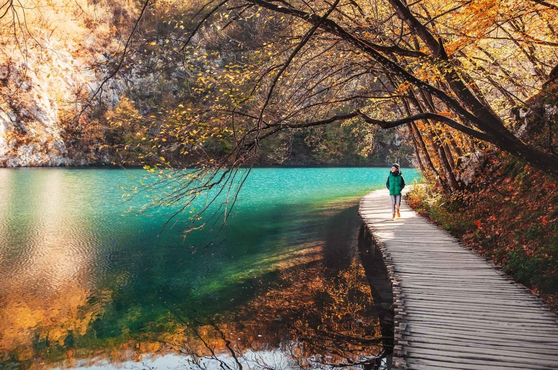 plitvice path near lake croatia holidays