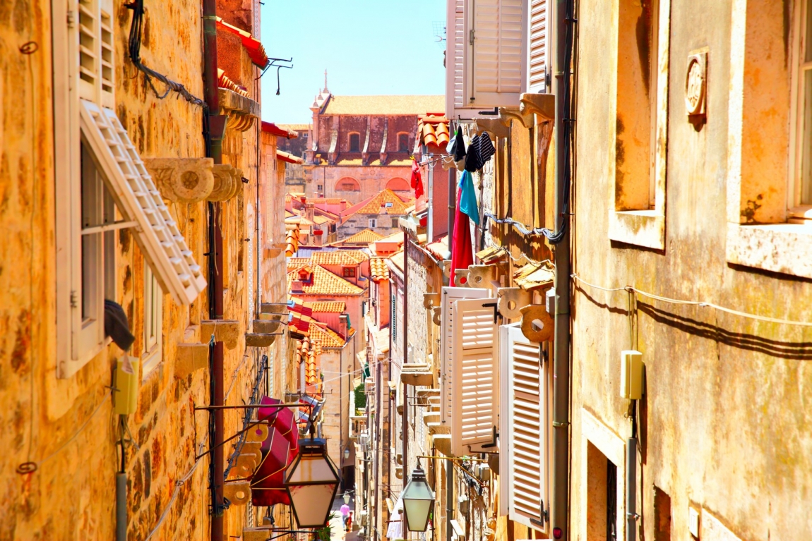 dubrovnik street croatia holidays