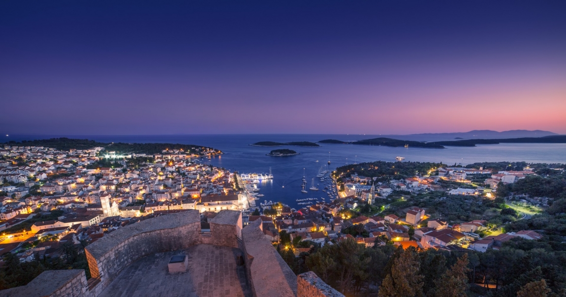 hvar night croatia holidays