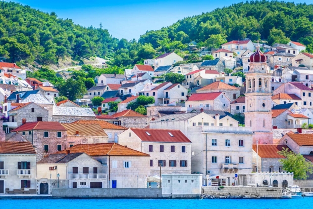 pucisca seafront croatia holidays
