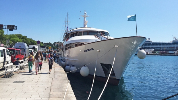 Fantazija: Split to Dubrovnik | Croatia Holidays