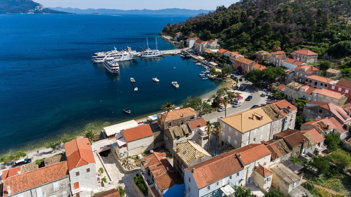 Karizma: Split to Split | Croatia Holidays