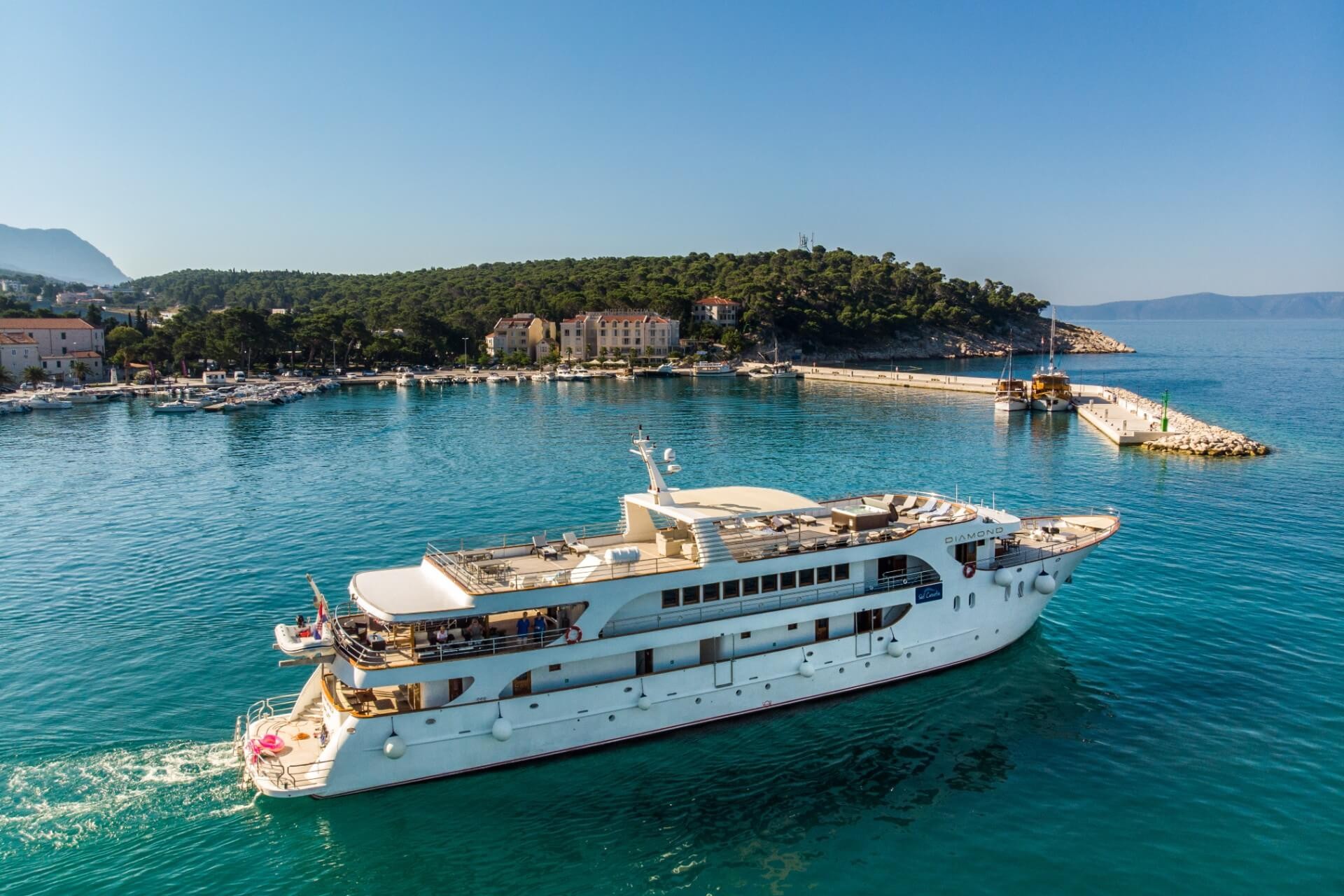 cruises from dubrovnik to split