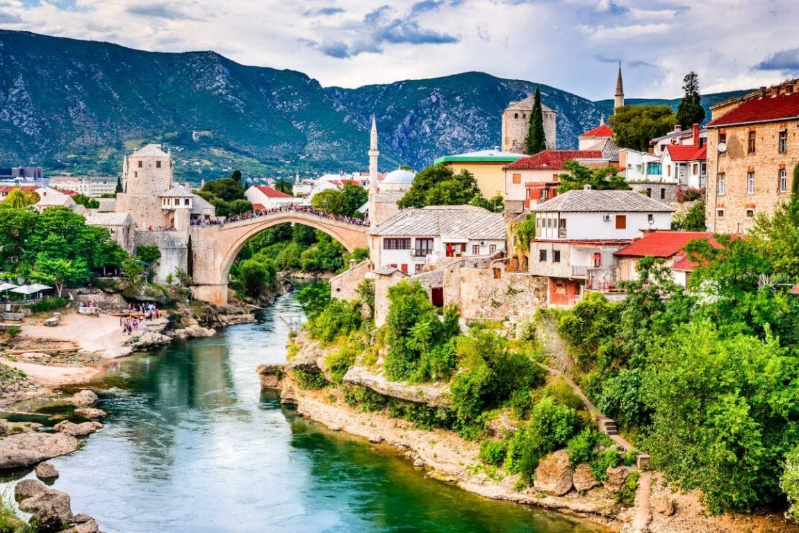 mostar most croatia holidays