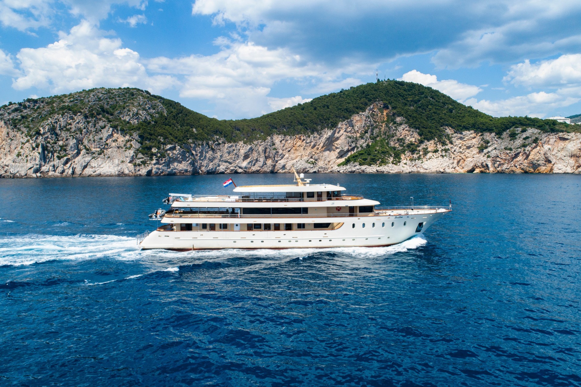 MyCroatiaCruise-Swallow-exterior-033.jpg Croatia Holidays