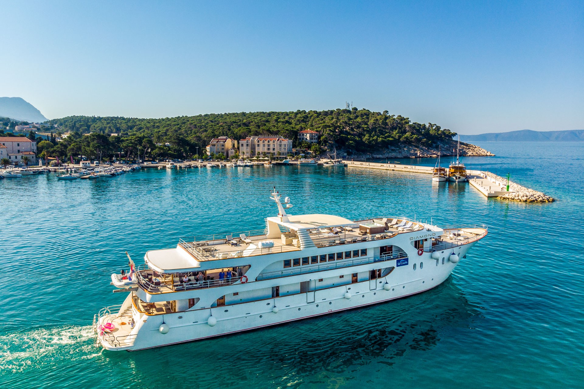 diamond-exterior-001.jpg Croatia Holidays